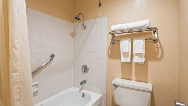 Surestay Plus Hotel By Best Western Sacramento North