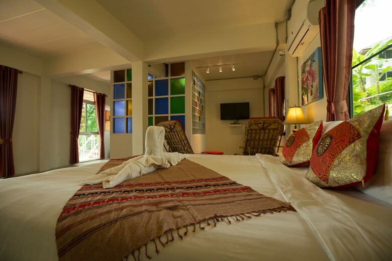 Hotel Nan de Panna Riverside Homestay