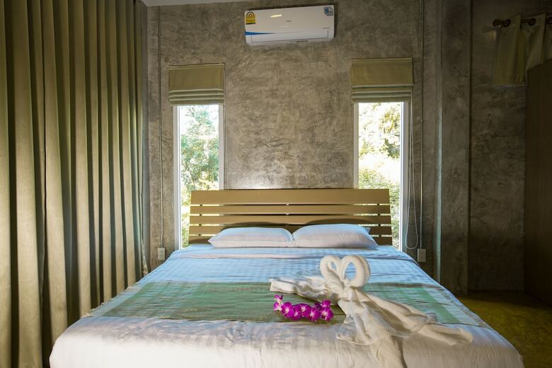 Hotel Nan de Panna Riverside Homestay