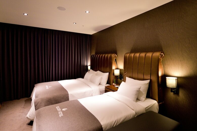 Golden Business Hotel