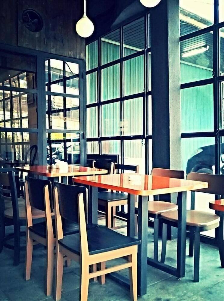 Hotel Fuxion Inn