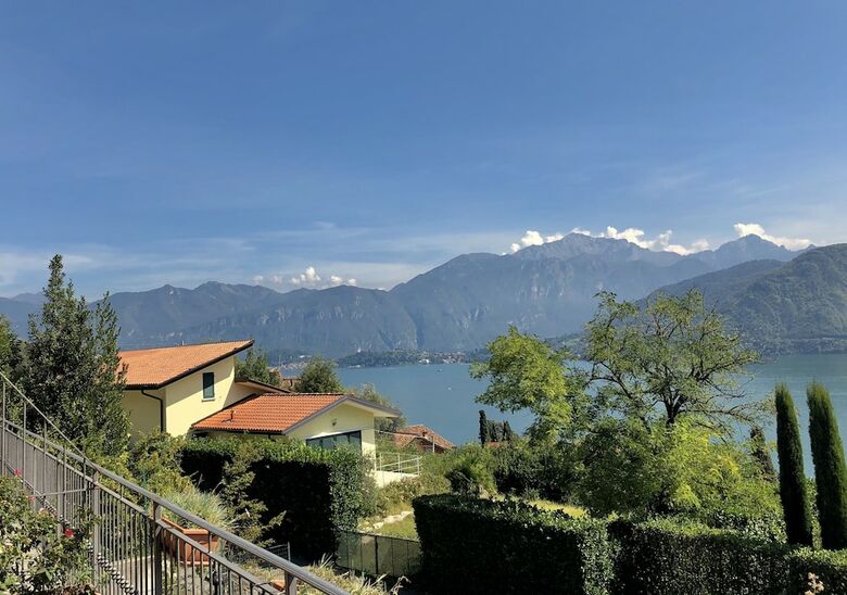 Apartamento Appartamento Vista Lago Red & Grey