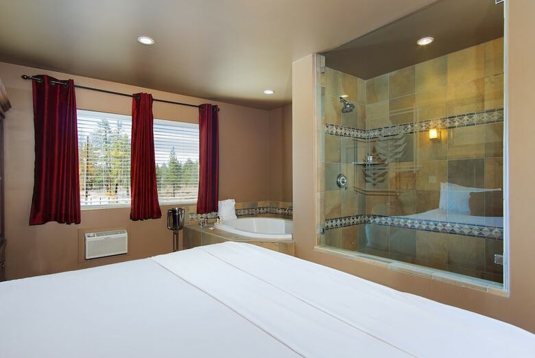 Hotel Secrets Inn Lake Tahoe