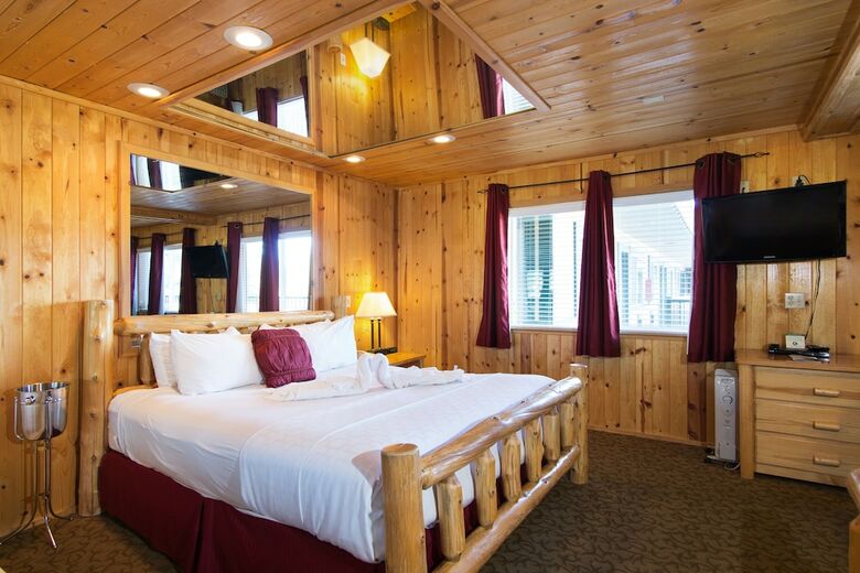 Hotel Secrets Inn Lake Tahoe