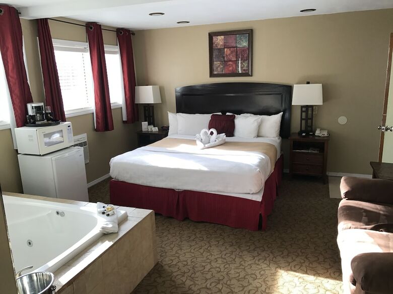 Hotel Secrets Inn Lake Tahoe