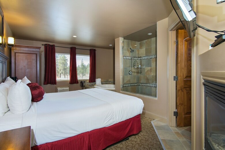 Hotel Secrets Inn Lake Tahoe
