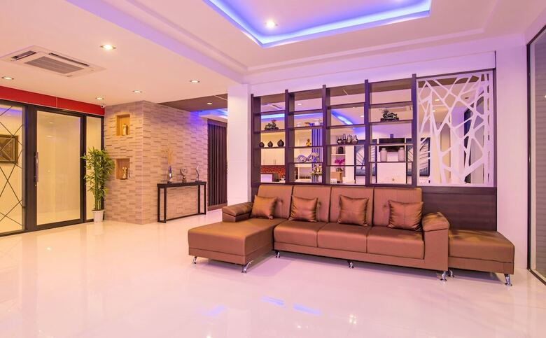 The Nice Hotel