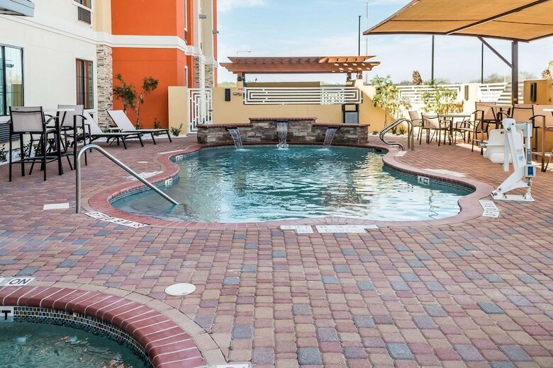 Hotel Mainstay Suites Edinburg