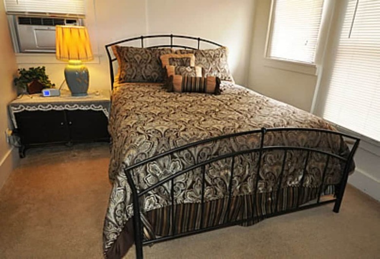 Avenue Hotel Bed & Breakfast