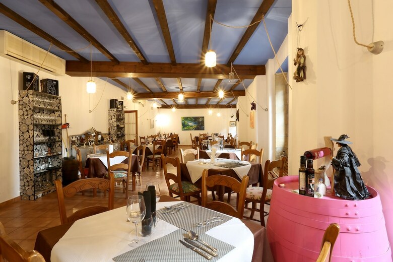 Hotel Hospeder�a de S�daba