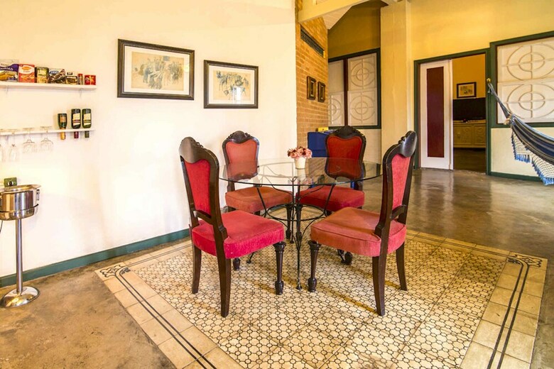 Velinn Hotel Maison Joly