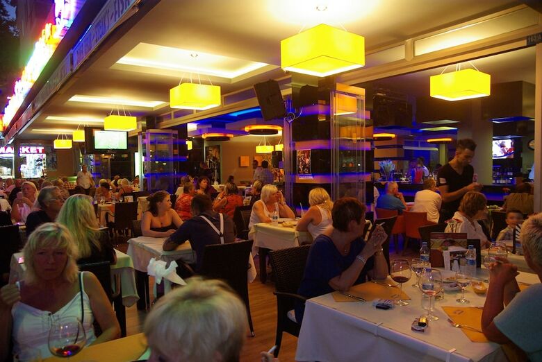 Delfino Boutique Apart Hotel