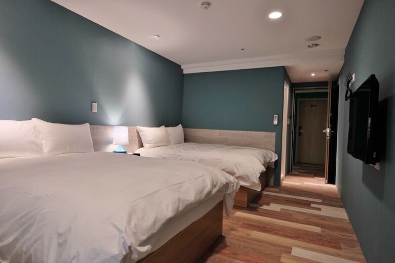 Hostal Happy Inn & Hostel