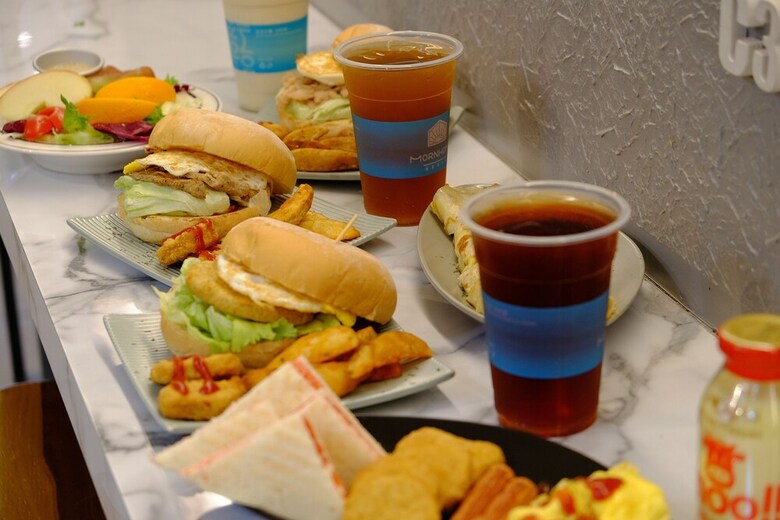 Hostal Happy Inn & Hostel