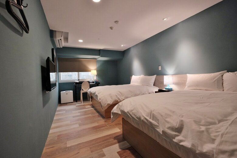 Hostal Happy Inn & Hostel