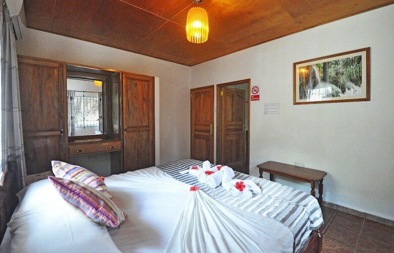 Hotel Acquario Villa