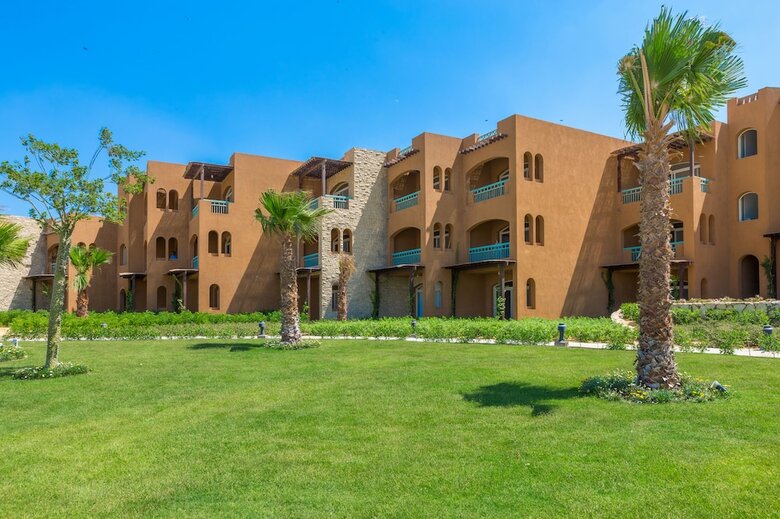 Byoum Lakeside Hotel