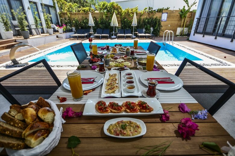 Eng Hotel