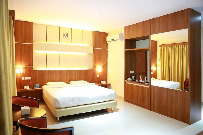 Aviari Hotel