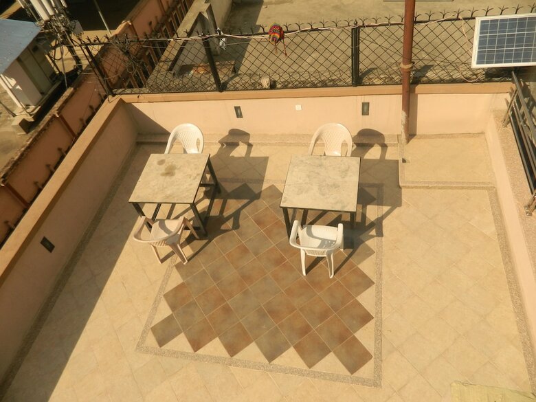 Hotel Om Tara Guest House