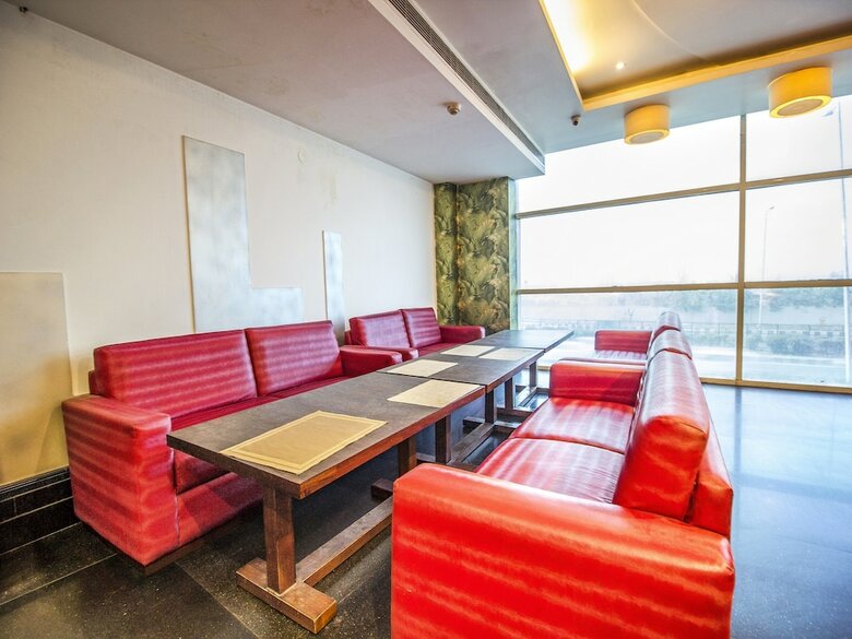 Fabhotel Star Delhi Airport