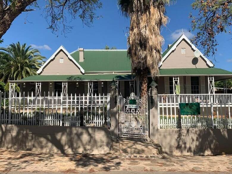 Hotel Housemartin Guest Lodge