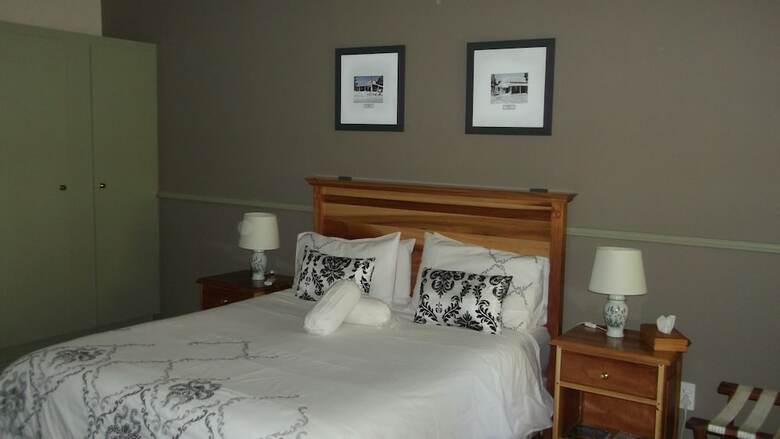 Hotel Housemartin Guest Lodge