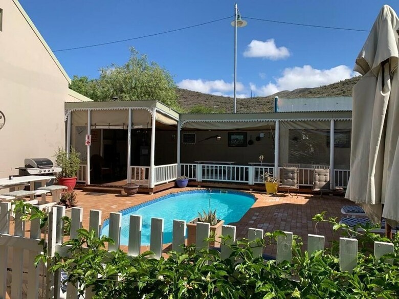 Hotel Housemartin Guest Lodge