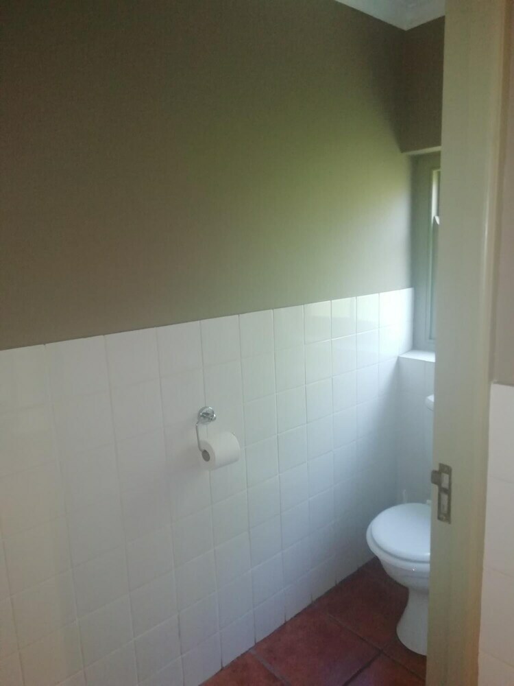 Hotel Housemartin Guest Lodge