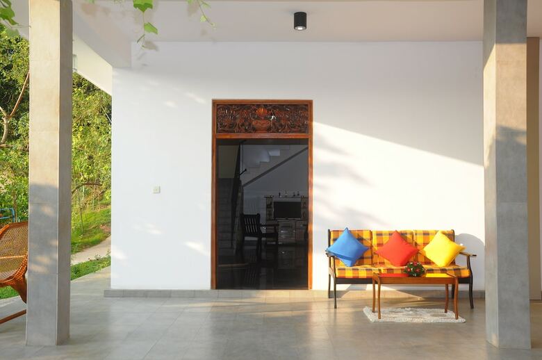 Hotel Colombo Village