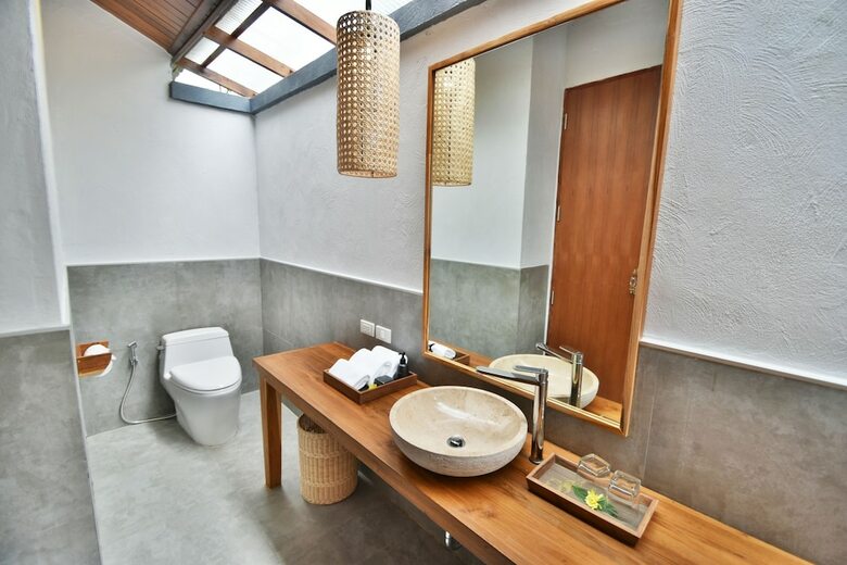 Hotel The Nine Thipthara Klongson Resort