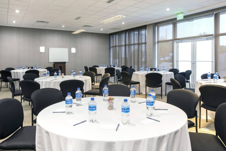 Hotel Springhill Suites By Marriott Miami Doral