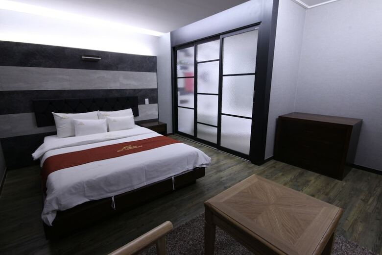 Ehotel Gumi