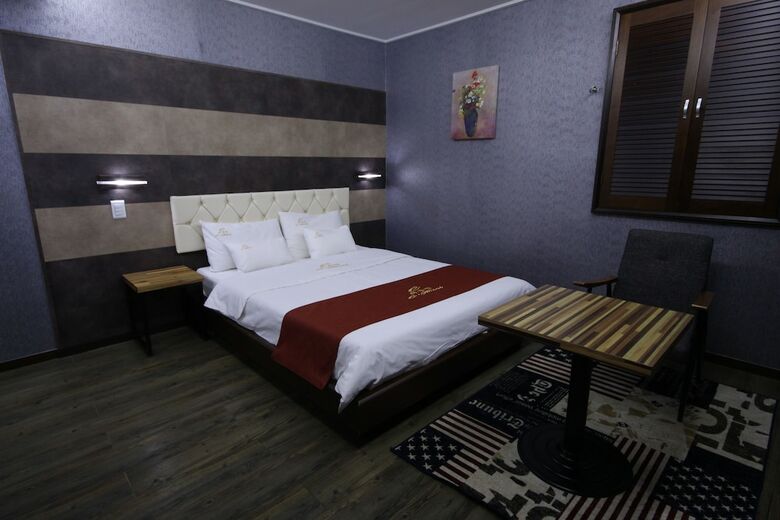 Ehotel Gumi