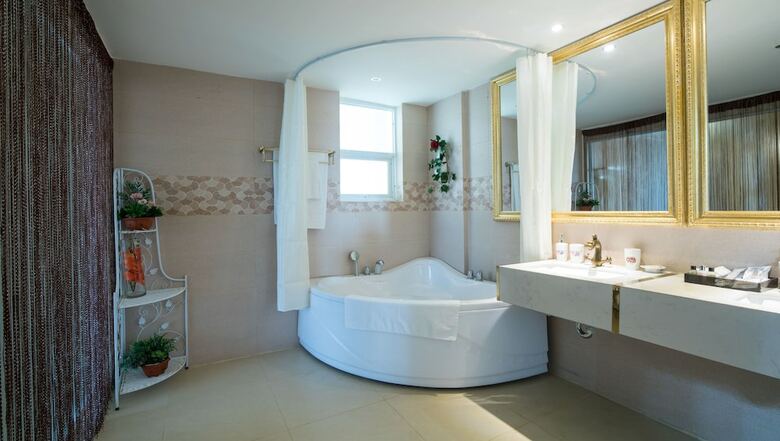 Cicilia Nha Trang Hotels & Spa