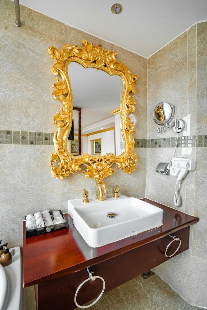 Cicilia Nha Trang Hotels & Spa