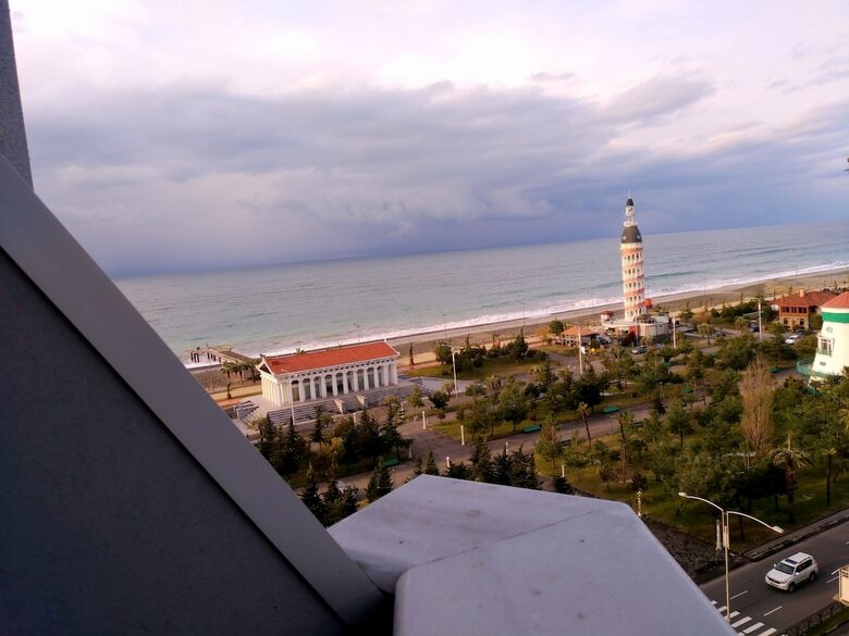 Rock Hotel First Line