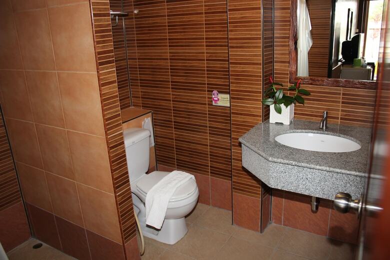 Hotel Baanrimnam Resort Trat