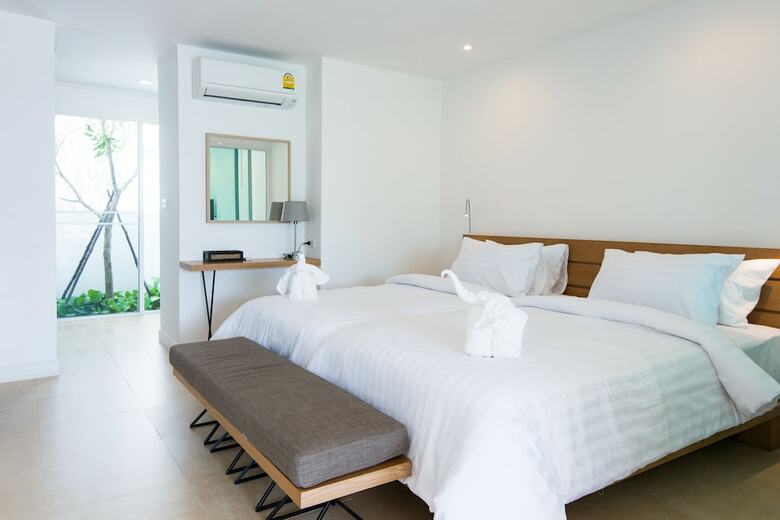 Hotel Seanery Beach Resort