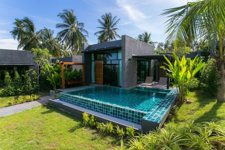 Hotel Seanery Beach Resort