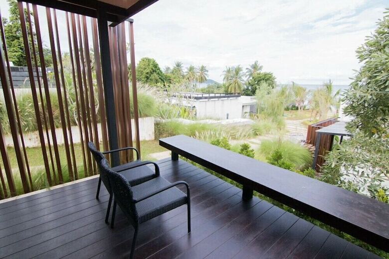Hotel Seanery Beach Resort