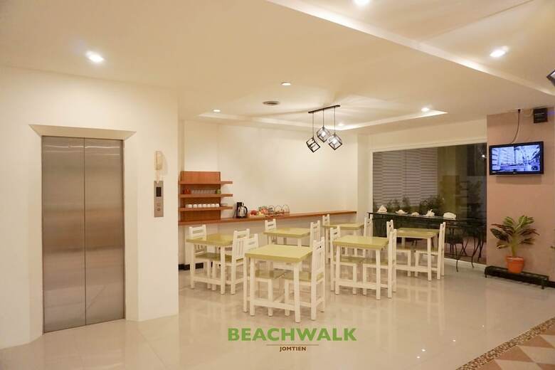 Hotel Beachwalk Jomtien