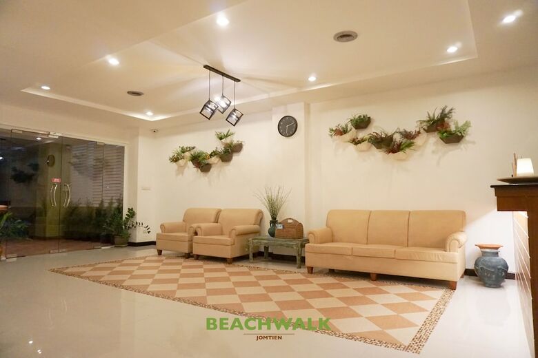 Hotel Beachwalk Jomtien