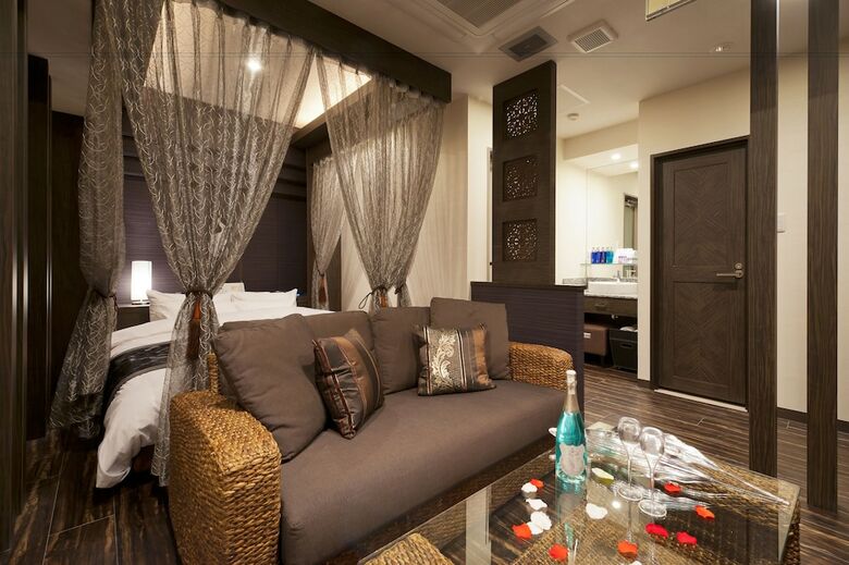 Hotel Myth-l-