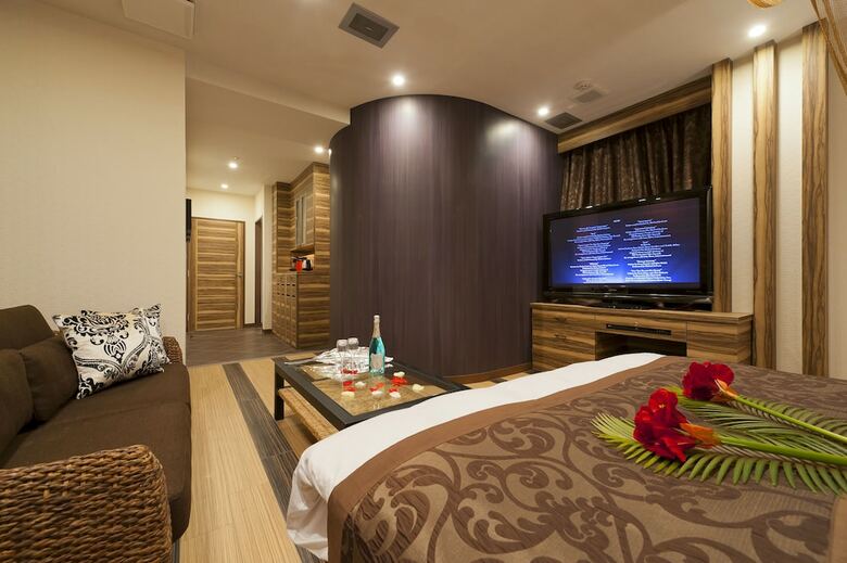 Hotel Myth-l-