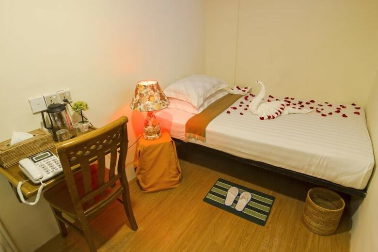 Hotel Shwe Htee Guest House Chinatown