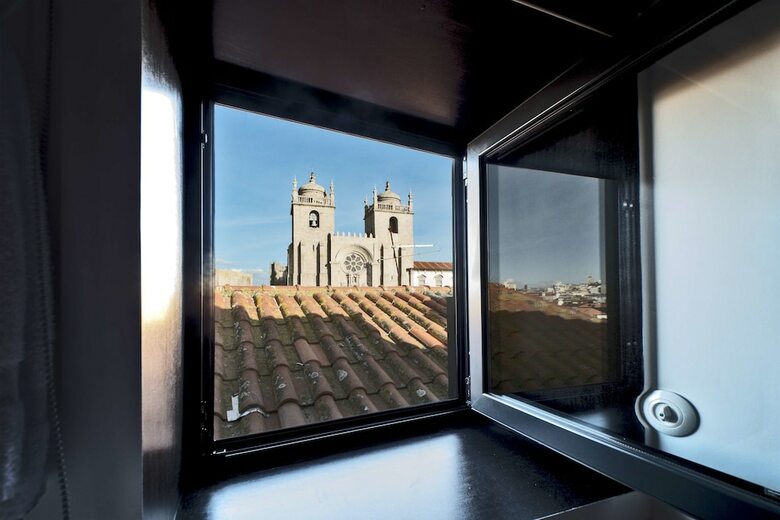 Aparthotel Cathedral Design Apartments