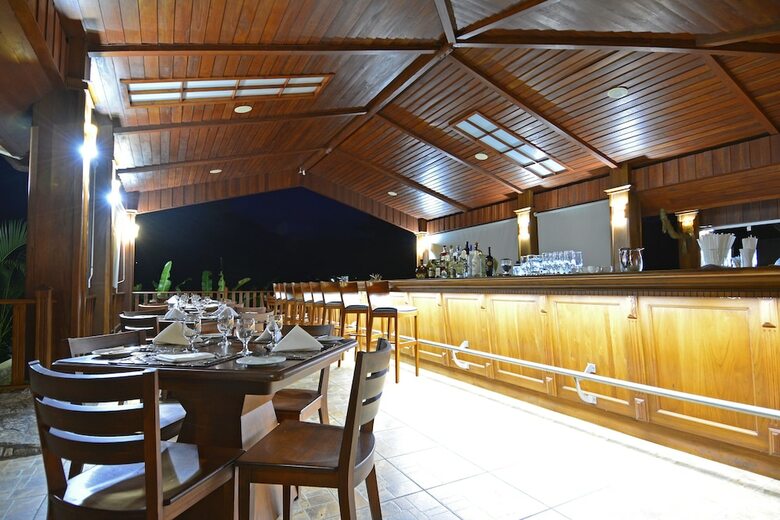 Arenal Manoa & Hot Springs Resort