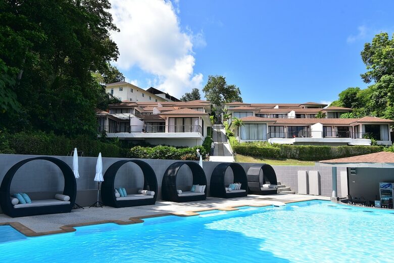 Hotel Asara Private Beach Resort