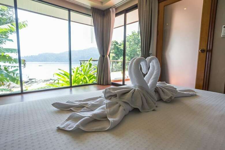 Hotel Asara Private Beach Resort